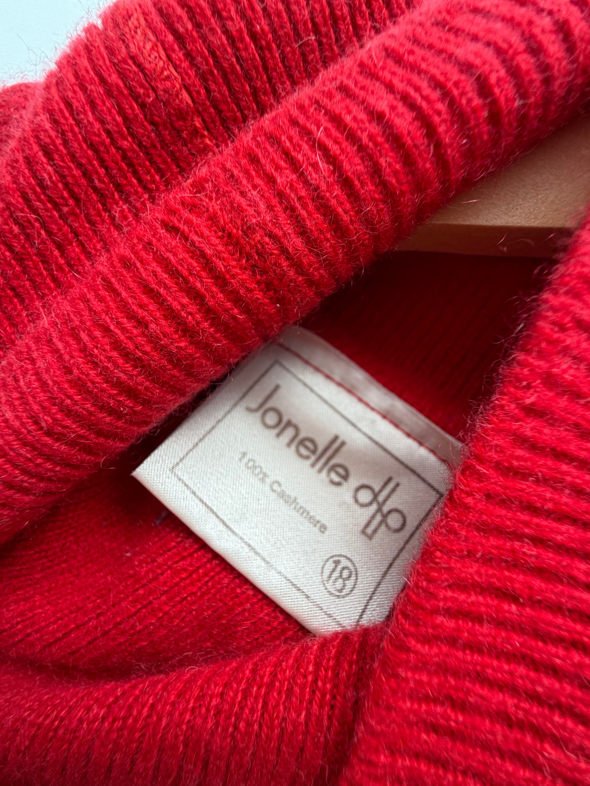 Cashmere Roll Neck